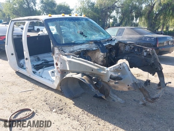 2005 Ford F-350 с VIN 1FDSW34P05EC95736, выставлен на аукционе IAAI как лот 41988078 с пробегом Не указан миль и . История ставок и продаж доступна на DreamBid. Изображение 1.