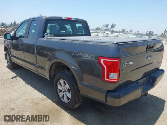 2016 Ford F-150 XL z VIN 1FTEX1CPXGKD44479, wystawiony jako IAAI lot #42649341 z przebiegiem 137 626 mil mil oraz . Historia ofert i sprzedaży dostępna na DreamBid. Obrazek 3.