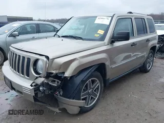2009 Jeep Patriot Limited with VIN 1J4FT48B19D172049, listed as a IAAI auction lot 41991556 with 86,634 mi miles and . Bid and sale history available at DreamBid. Image 2.