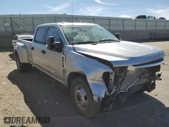 2021 Ford F-350 XL with VIN 1FT8W3DT9MED43311, listed as a Copart auction lot 50926585 with 18,790 mi miles and Salvage title. Bid and sale history available at DreamBid. Image 4.