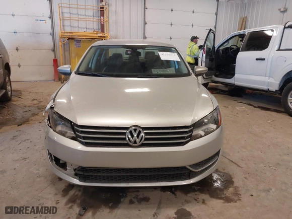 2012 Volkswagen Passat SE with VIN 1VWBH7A31CC035908, listed as a IAAI auction lot 41535111 with 119,816 mi miles. Bid and sale history available at carsss.com. Image 12.