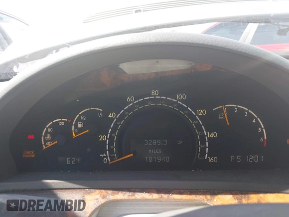 2002 Mercedes-Benz S-Class 5.0L with VIN WDBNG75J12A246997, listed as a IAAI auction lot 41566423 with 181,940 mi miles. Bid and sale history available at carsss.com. Image 7.