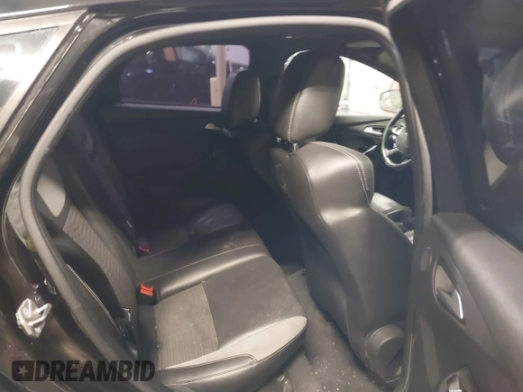 2014 Ford Focus ST with VIN 1FADP3L91EL375674, listed as a IAAI auction lot 41572329 with 100,253 mi miles and . Bid and sale history available at carsss.com. Image 8.