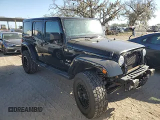 2018 Jeep Wrangler JK Unlimited Sahara with VIN 1C4BJWEG7JL913580, listed as a Copart auction lot 82913314 with 89,079 mi miles and Salvage Title. Bid and sale history available at carsss.com. Image 4.
