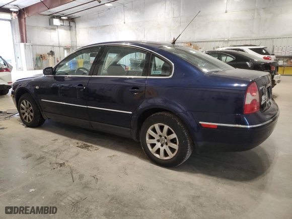2002 Volkswagen Passat GLS with VIN WVWPD63B62P450409, listed as a Copart auction lot 82896644 with 193,936 mi miles and Non Repairable. Bid and sale history available at carsss.com. Image 2.