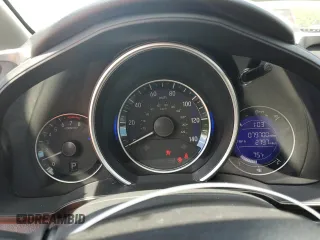 2015 Honda Fit LX z VIN 3HGGK5H59FM760585, wystawiony jako Copart lot #55737365 z przebiegiem 79 700 mil mil oraz Szkoda całkowita • Salvage title. Historia ofert i sprzedaży dostępna na DreamBid. Obrazek 9.