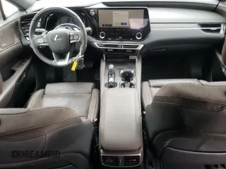 2024 Lexus RX 350h z VIN 2T2BBMCAXRC035738, wystawiony jako Copart lot #52943185 z przebiegiem 23 549 mil mil oraz Szkoda całkowita • Salvage title. Historia ofert i sprzedaży dostępna na DreamBid. Obrazek 8.