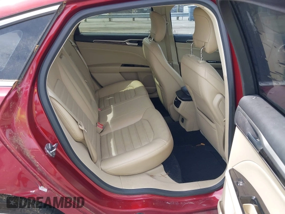 2013 Ford Fusion SE with VIN 3FA6P0HR8DR198573, listed as a IAAI auction lot 42113230 with 205,610 mi miles. Bid and sale history available at carsss.com. Image 8.