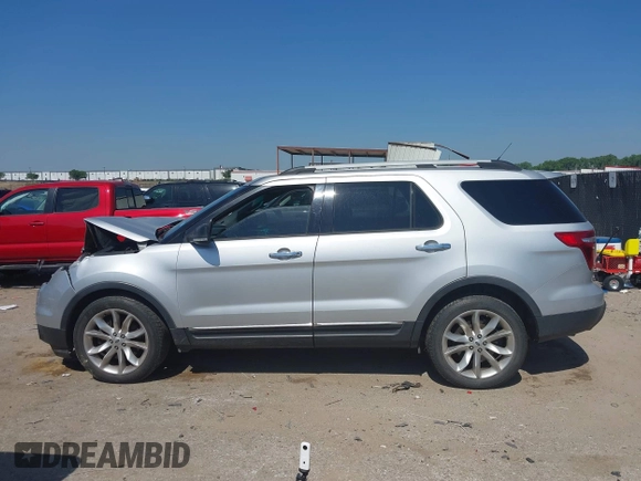 2014 Ford Explorer XLT with VIN 1FM5K7D85EGB58126, listed as a IAAI auction lot 42319867 with 189,362 mi miles and . Bid and sale history available at DreamBid. Image 14.