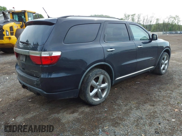 2012 Dodge Durango Citadel with VIN 1C4SDJET1CC205092, listed as a IAAI auction lot 42164281 with 276,322 mi miles. Bid and sale history available at carsss.com. Image 4.
