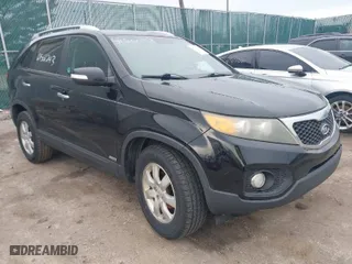 2011 Kia Sorento LX with VIN 5XYKTCA12BG032762, listed as a IAAI auction lot 41501243 with 252,216 mi miles. Bid and sale history available at carsss.com. Image 1.