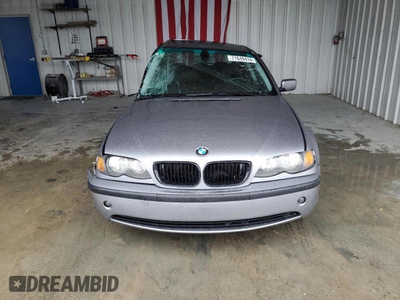 2004 BMW 3 Series 325i with VIN WBAET37484NJ81412, listed as a Copart auction lot 71648434 with Not Provided miles and Salvage Title. Bid and sale history available at carsss.com. Image 5.