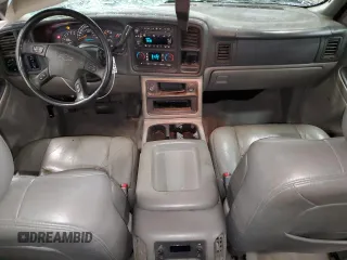 2005 Chevrolet Avalanche Z71 with VIN 3GNEK12Z25G185227, listed as a Copart auction lot 79913834 with 201,102 mi miles and Salvage Title. Bid and sale history available at DreamBid. Image 8.