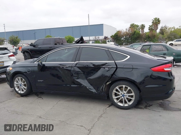2017 Ford Fusion Titanium with VIN 3FA6P0SUXHR110304, listed as a IAAI auction lot 42119565 with 118,706 mi miles and . Bid and sale history available at DreamBid. Image 14.