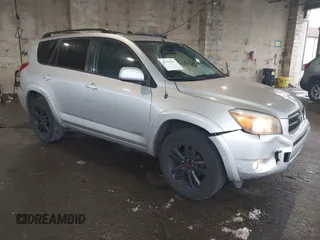 2006 Toyota RAV4 Sport с VIN JTMBD32V366010048, выставлен на аукционе IAAI как лот 42253991 с пробегом 271 034 миль миль и . История ставок и продаж доступна на DreamBid. Изображение 1.