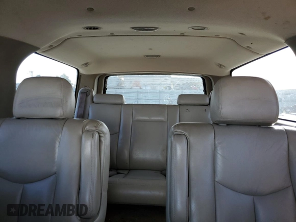 2005 Chevrolet Suburban LT with VIN 1GNFK16Z15J104876, listed as a Copart auction lot 48017495 with 311,358 mi miles and Clean title. Bid and sale history available at DreamBid. Image 10.