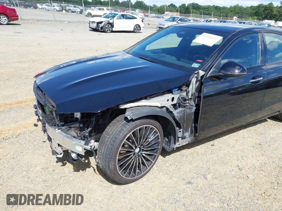 2022 Mercedes-Benz C 300 with VIN W1KAF4HBXNR066080, listed as a IAAI auction lot 42189237 with 42,666 mi miles and . Bid and sale history available at DreamBid. Image 6.