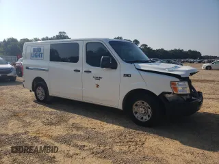 2015 Nissan NV Cargo SV z VIN 1N6BF0KY1FN803399, wystawiony jako Copart lot #66112564 z przebiegiem Nie podano mil oraz Szkoda całkowita • Salvage title. Historia ofert i sprzedaży dostępna na DreamBid. Obrazek 4.