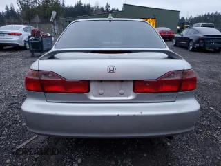 1998 Honda Accord EX with VIN 1HGCG5553WA120695, listed as a Copart auction lot 88338535 with 202,771 mi miles and Salvage title. Bid and sale history available at DreamBid. Image 6.