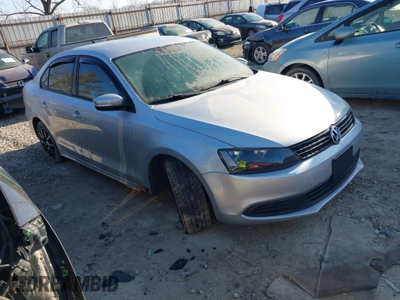 2011 Volkswagen Jetta SE with VIN 3VWDX7AJXBM346566, listed as a IAAI auction lot 41753411 with 181,389 mi miles and . Bid and sale history available at DreamBid. Image 1.