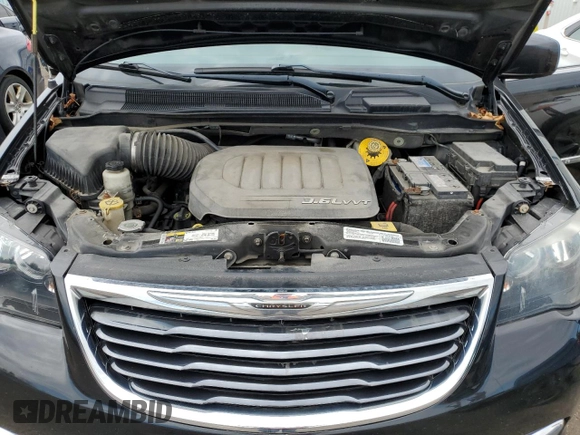 2014 Chrysler Town & Country S with VIN 2C4RC1HG6ER361073, listed as a Copart auction lot 55786985 with 258,233 mi miles and Clean Title. Bid and sale history available at DreamBid. Image 12.