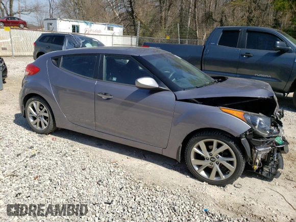 2016 Hyundai Veloster with VIN KMHTC6AD5GU275712, listed as a Copart auction lot 48259043 with 125,345 mi miles. Bid and sale history available at carsss.com. Image 4.