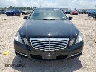 2012 Mercedes-Benz E 350 Luxury with VIN WDDHF5KB0CA642851, listed as a Copart auction lot 61457885 with 117,036 mi miles and Salvage title. Bid and sale history available at DreamBid. Image 5.