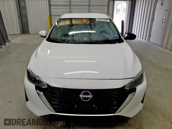2024 Nissan Sentra SV z VIN 3N1AB8CV3RY338597, wystawiony jako Copart lot #57588955 z przebiegiem 27 910 mil mil oraz Szkoda całkowita • Salvage title. Historia ofert i sprzedaży dostępna na DreamBid. Obrazek 5.