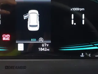 2025 Hyundai Palisade SEL z VIN KM8R2DGE7SU929300, wystawiony jako IAAI lot #42500305 z przebiegiem 1 842 mil mil oraz . Historia ofert i sprzedaży dostępna na DreamBid. Obrazek 15.