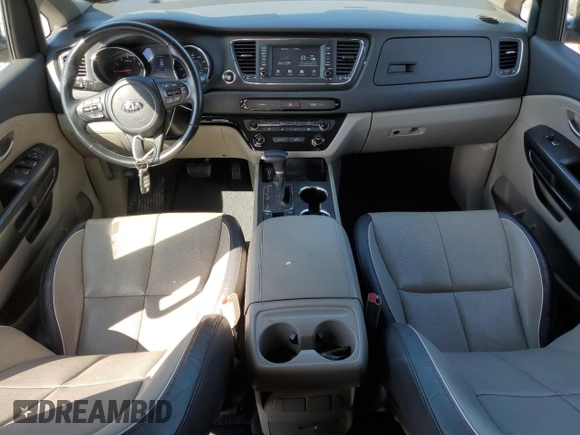 2019 Kia Sedona EX with VIN KNDMB5C15K6557130, listed as a Copart auction lot 46328325 with 83,076 mi miles and Salvage Title. Bid and sale history available at DreamBid. Image 8.