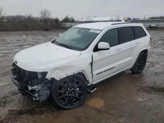 2022 Jeep Grand Cherokee WK Laredo X with VIN 1C4RJFAG8NC117933, listed as a Copart auction lot 46545525 with 35,317 mi miles and Salvage Title. Bid and sale history available at carsss.com. Image 1.