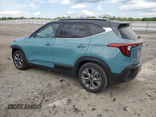 2024 Kia Seltos S z VIN KNDEU2AA2R7526583, wystawiony jako Copart lot #53225785 z przebiegiem 10 804 mil mil oraz Szkoda całkowita • Salvage title. Historia ofert i sprzedaży dostępna na DreamBid. Obrazek 2.