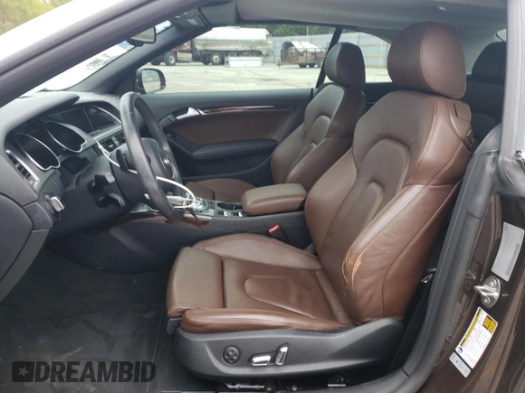 2015 Audi A5 Premium Plus z VIN WAUMFAFH8FN001697, wystawiony jako Copart lot #72433534 z przebiegiem 24 346 mil mil oraz Szkoda całkowita • Salvage title. Historia ofert i sprzedaży dostępna na DreamBid. Obrazek 7.