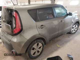 2016 Kia Soul with VIN KNDJN2A29G7261713, listed as a IAAI auction lot 41605794 with 133,091 mi miles. Bid and sale history available at carsss.com. Image 4.