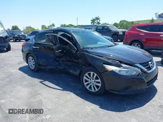 2018 Nissan Altima 2.5 S with VIN 1N4AL3AP6JC275998, listed as a IAAI auction lot 39138577 with 99,195 mi miles. Bid and sale history available at carsss.com. Image 1.