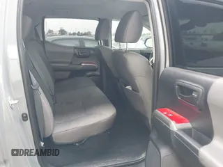 2021 Toyota Tacoma SR z VIN 5TFCZ5AN5MX281428, wystawiony jako IAAI lot #41893437 z przebiegiem 36 204 mil mil oraz . Historia ofert i sprzedaży dostępna na DreamBid. Obrazek 8.