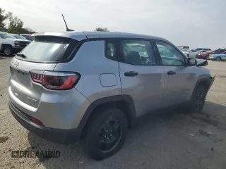 2019 Jeep Compass Sport with VIN 3C4NJDAB4KT775160, listed as a Copart auction lot 48569715 with 193,388 mi miles and Salvage title. Bid and sale history available at DreamBid. Image 3.