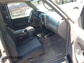 2003 Ford Ranger XL Fleet z VIN 1FTYR44V33PB16049, wystawiony jako IAAI lot #42242680 z przebiegiem 226 292 mil mil oraz . Historia ofert i sprzedaży dostępna na DreamBid. Obrazek 5.
