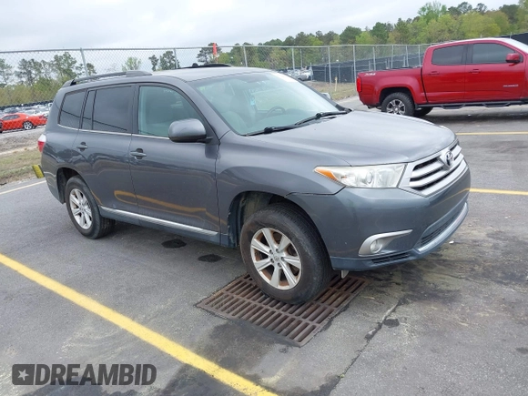 2013 Toyota Highlander with VIN 5TDZA3EH2DS045965, listed as a IAAI auction lot 41922104 with 182,688 mi miles and . Bid and sale history available at DreamBid. Image 1.