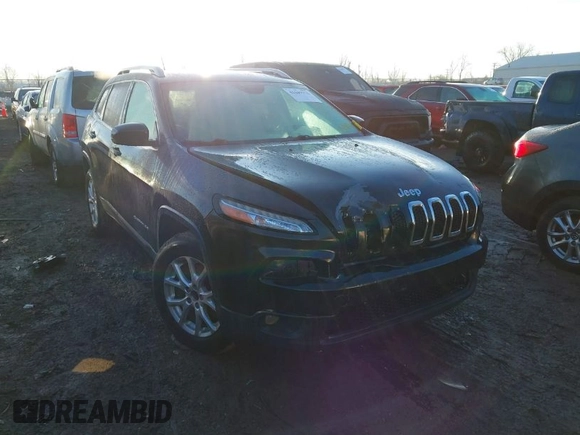 2015 Jeep Cherokee Latitude z VIN 1C4PJMCS0FW512153, wystawiony jako IAAI lot #41649376 z przebiegiem 147 910 mil mil oraz . Historia ofert i sprzedaży dostępna na DreamBid. Obrazek 1.