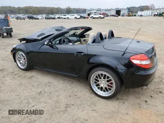 2008 Mercedes-Benz SLK 350 z VIN WDBWK56F28F174575, wystawiony jako Copart lot #82438104 z przebiegiem Nie podano mil oraz Czysty tytuł • Clean title. Historia ofert i sprzedaży dostępna na DreamBid. Obrazek 2.