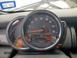 2017 MINI Convertible Cooper z VIN WMWWG5C32H3C20341, wystawiony jako Copart lot #57039685 z przebiegiem 100 575 mil mil oraz Szkoda całkowita • Salvage title. Historia ofert i sprzedaży dostępna na DreamBid. Obrazek 9.