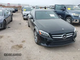 2019 Mercedes-Benz C 300 z VIN 55SWF8DB5KU311624, wystawiony jako IAAI lot #41913152 z przebiegiem 75 656 mil mil oraz . Historia ofert i sprzedaży dostępna na DreamBid. Obrazek 1.