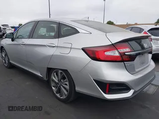 2018 Honda Clarity Touring with VIN JHMZC5F32JC014588, listed as a IAAI auction lot 42066633 with 89,316 mi miles. Bid and sale history available at carsss.com. Image 3.