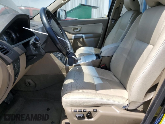 2014 Volvo XC90 with VIN YV4952CZ5E1699221, listed as a Copart auction lot 56761065 with 208,012 mi miles and Clean title. Bid and sale history available at DreamBid. Image 7.