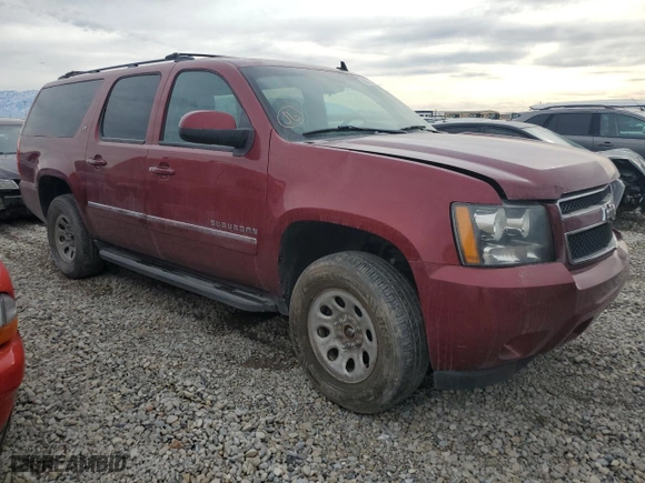 2010 Chevrolet Suburban LT with VIN 1GNUKJE31AR256608, listed as a Copart auction lot 80932674 with 228,456 mi miles and Salvage Title. Bid and sale history available at carsss.com. Image 4.
