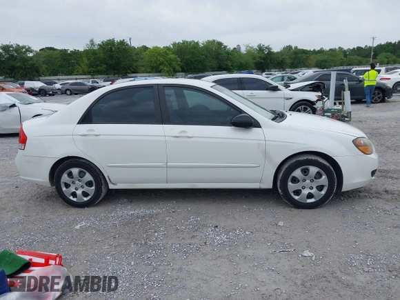 2009 Kia Spectra EX z VIN KNAFE221795589378, wystawiony jako IAAI lot #42202737 z przebiegiem 181 424 mil mil oraz . Historia ofert i sprzedaży dostępna na DreamBid. Obrazek 14.