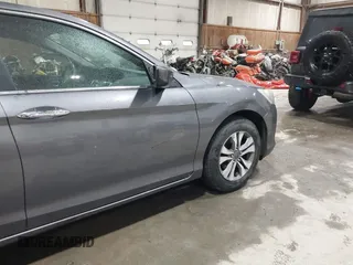 2014 Honda Accord LX z VIN 1HGCR2F32EA235082, wystawiony jako IAAI lot #42225758 z przebiegiem 132 832 mil mil oraz . Historia ofert i sprzedaży dostępna na DreamBid. Obrazek 18.