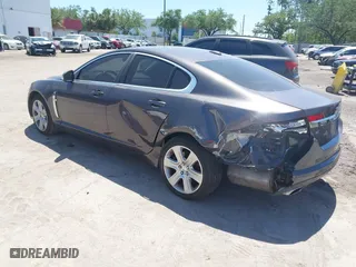 2009 Jaguar XF Luxury with VIN SAJWA05B39HR10050, listed as a IAAI auction lot 42044028 with 1 mi miles. Bid and sale history available at carsss.com. Image 3.