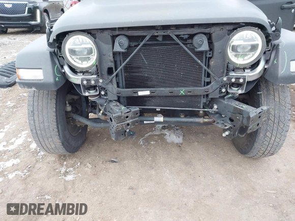 2021 Jeep Wrangler Unlimited Willys with VIN 1C4HJXDN7MW628767, listed as a IAAI auction lot 41270277 with 35,348 mi miles and . Bid and sale history available at DreamBid. Image 6.